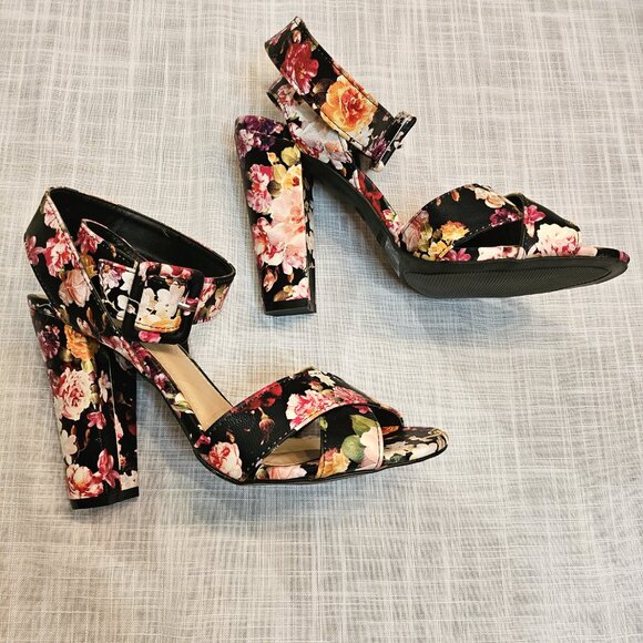 NWOT BAMBOO Black & Pink Floral Chunky 5" Heel Ankle Strap Senza Sandal Size 9 - Picture 4 of 6